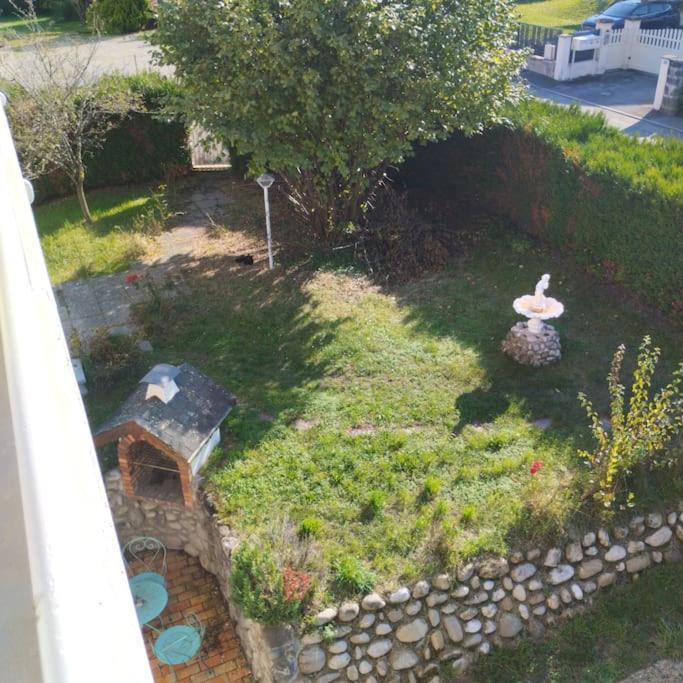 Apartment Verdoyant Au Bord Du Leman Entre Evian Et Thonon Dans *
